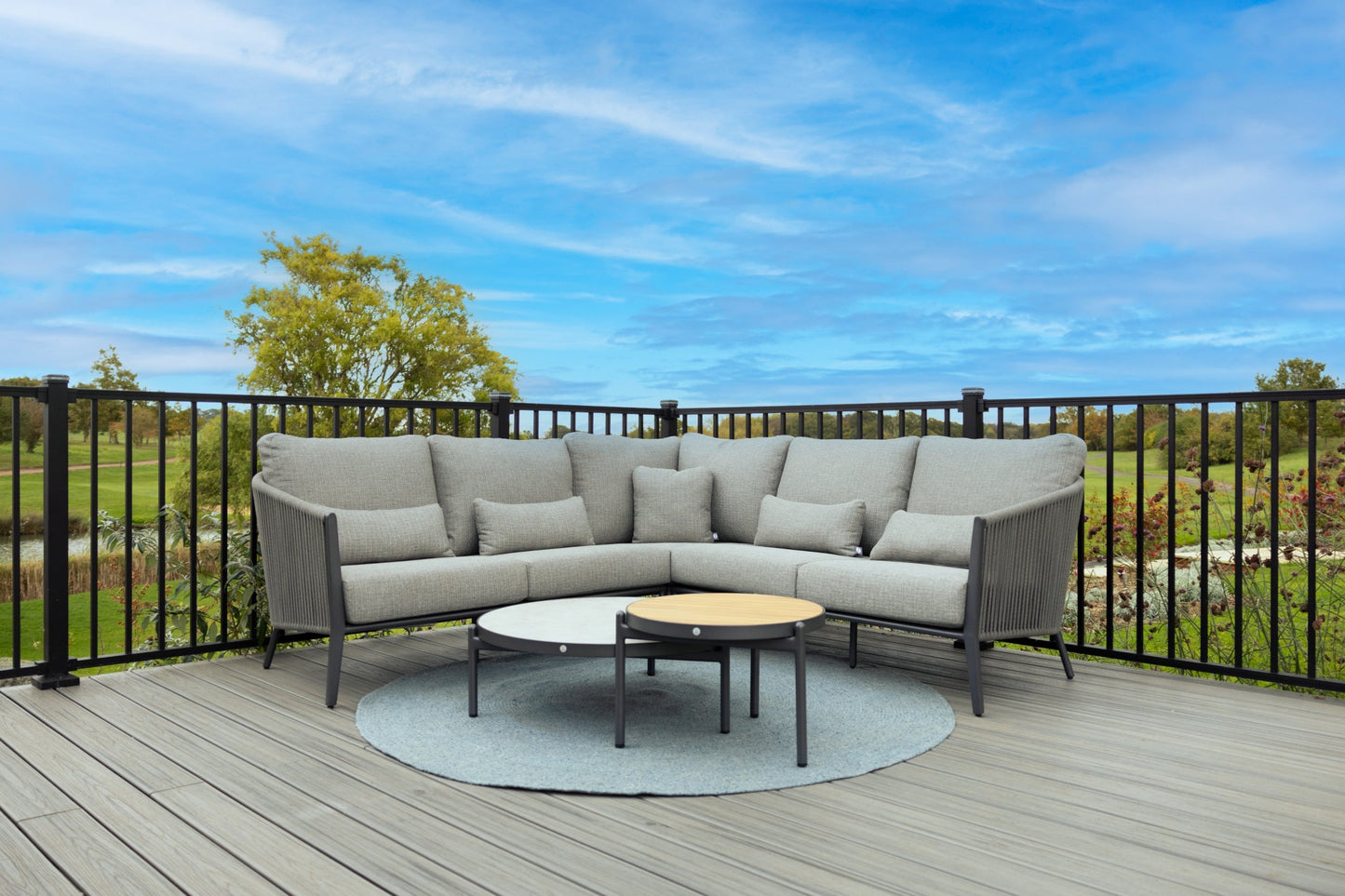 Avero Lounge Collection