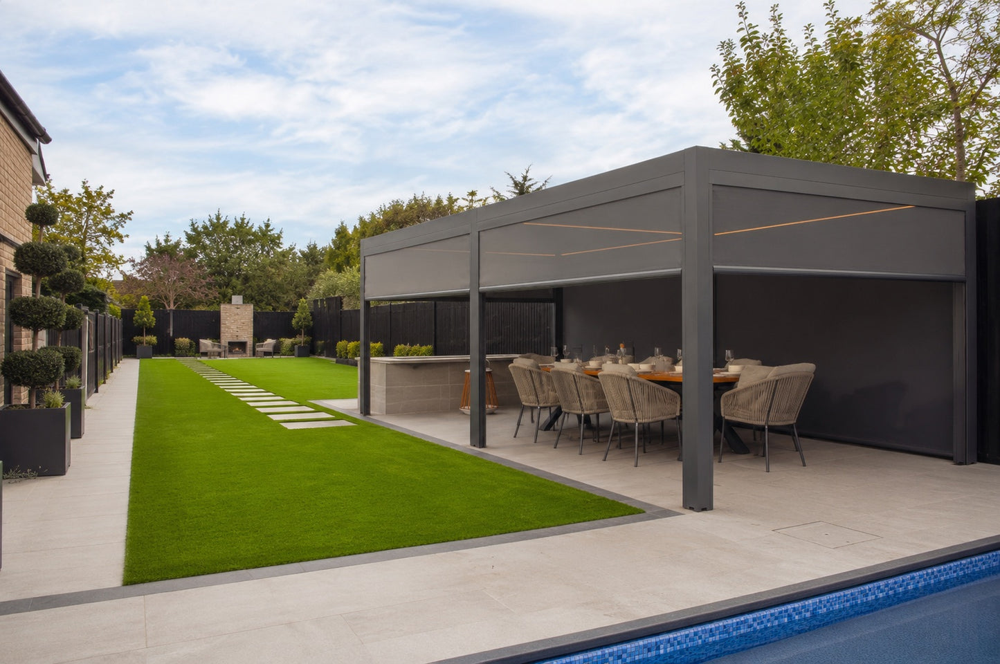 The Estate Suite